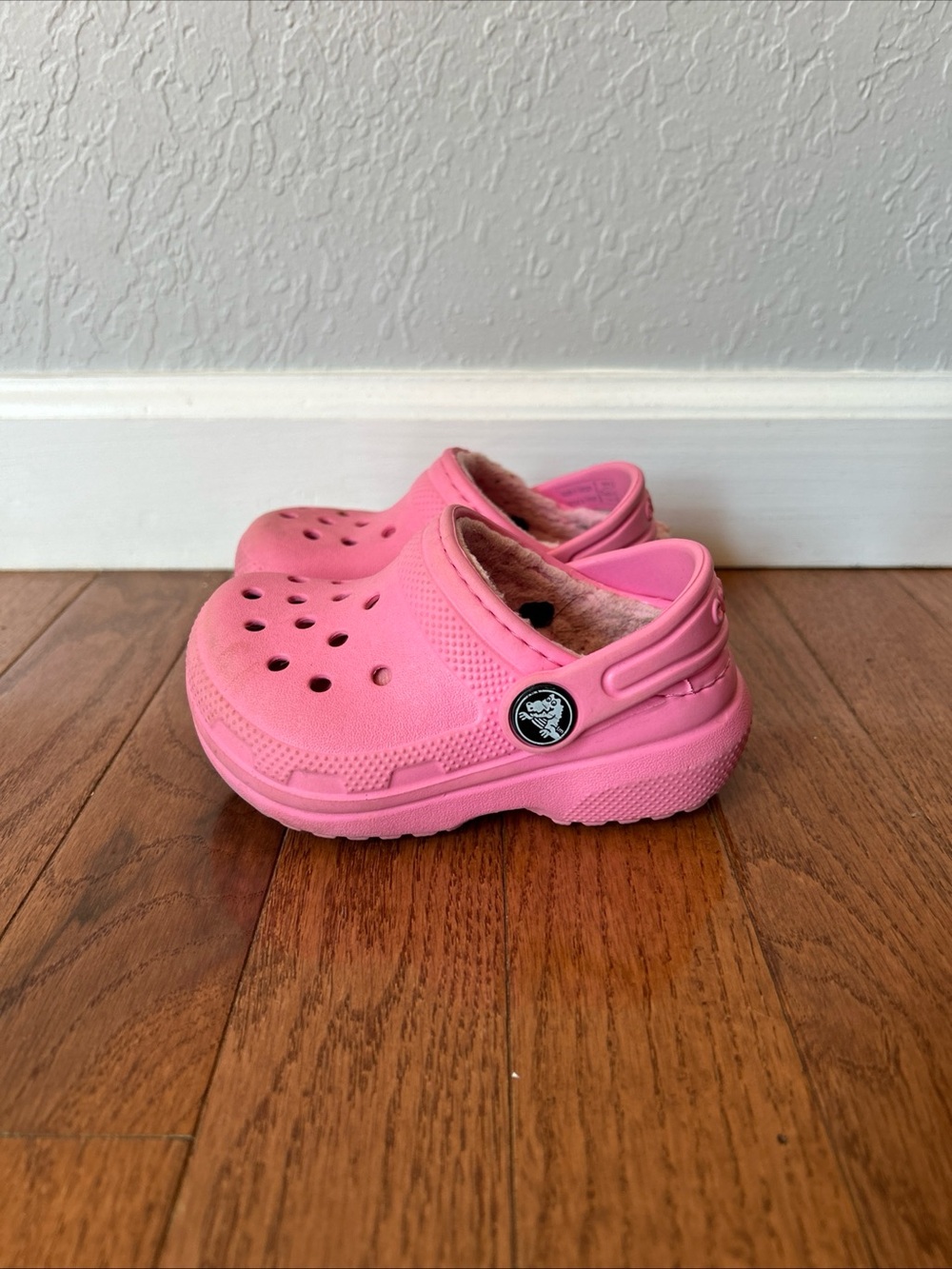 Crocs Classic Clogs Slip On Shoes Fur Lined Baby Girls Size 5 Pink